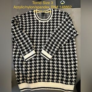 Torrid sweater size 3